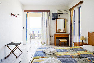 Iperion Aparthotel 3*